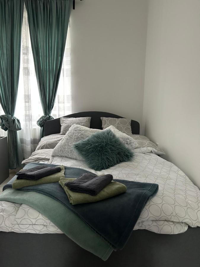 Apartamento Sophie'S Urban Nest Miskolc Exterior foto