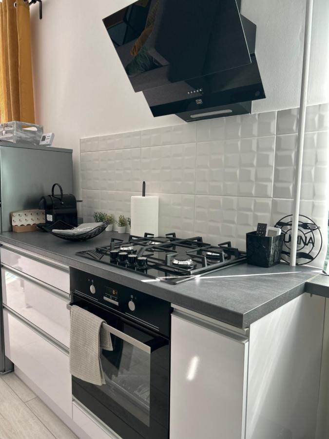 Apartamento Sophie'S Urban Nest Miskolc Exterior foto
